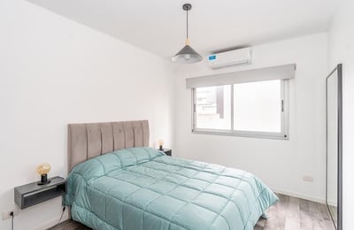 Rent of a bright modern 2-room apartment with a balcony, Palermo Hollywood, Buenos Aires, Argentina